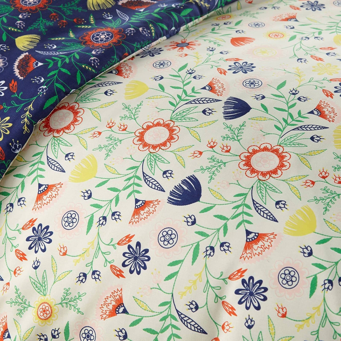 Claire's Garden Reversible Comforter Set