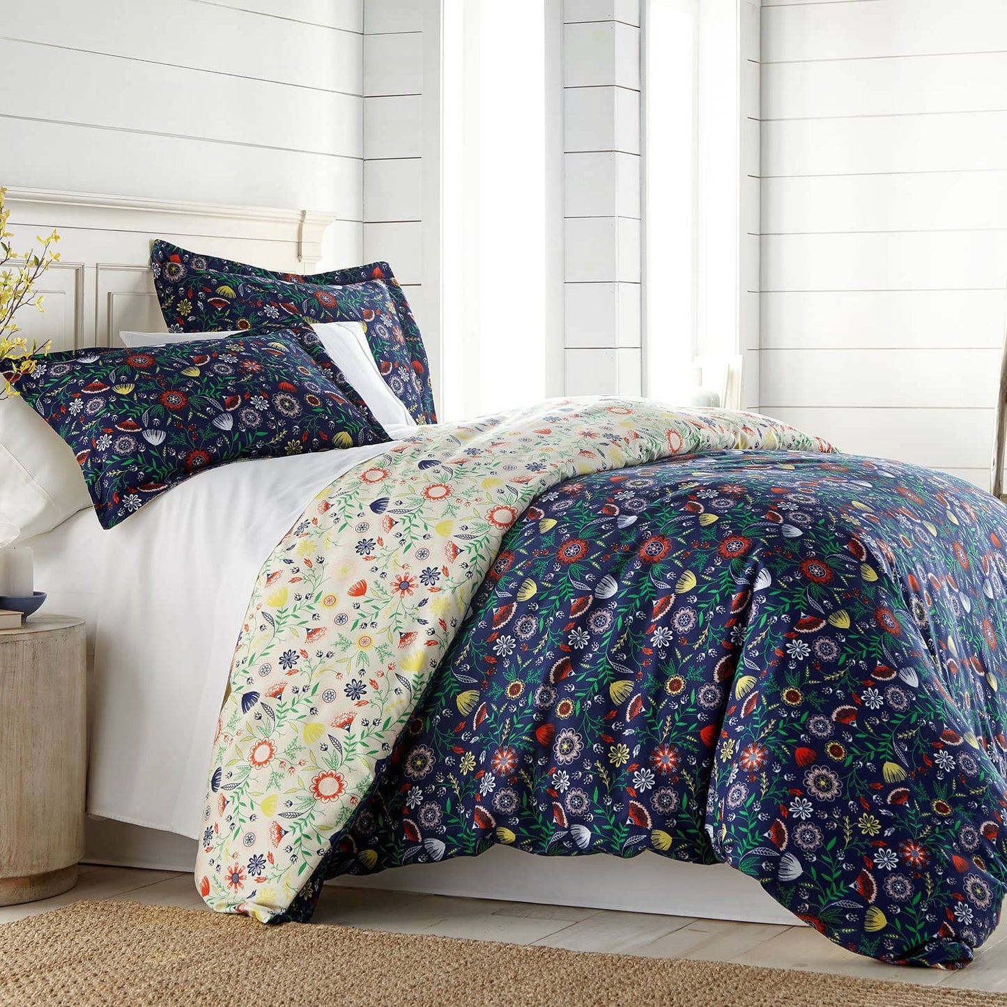 Claire's Garden Reversible Comforter Set