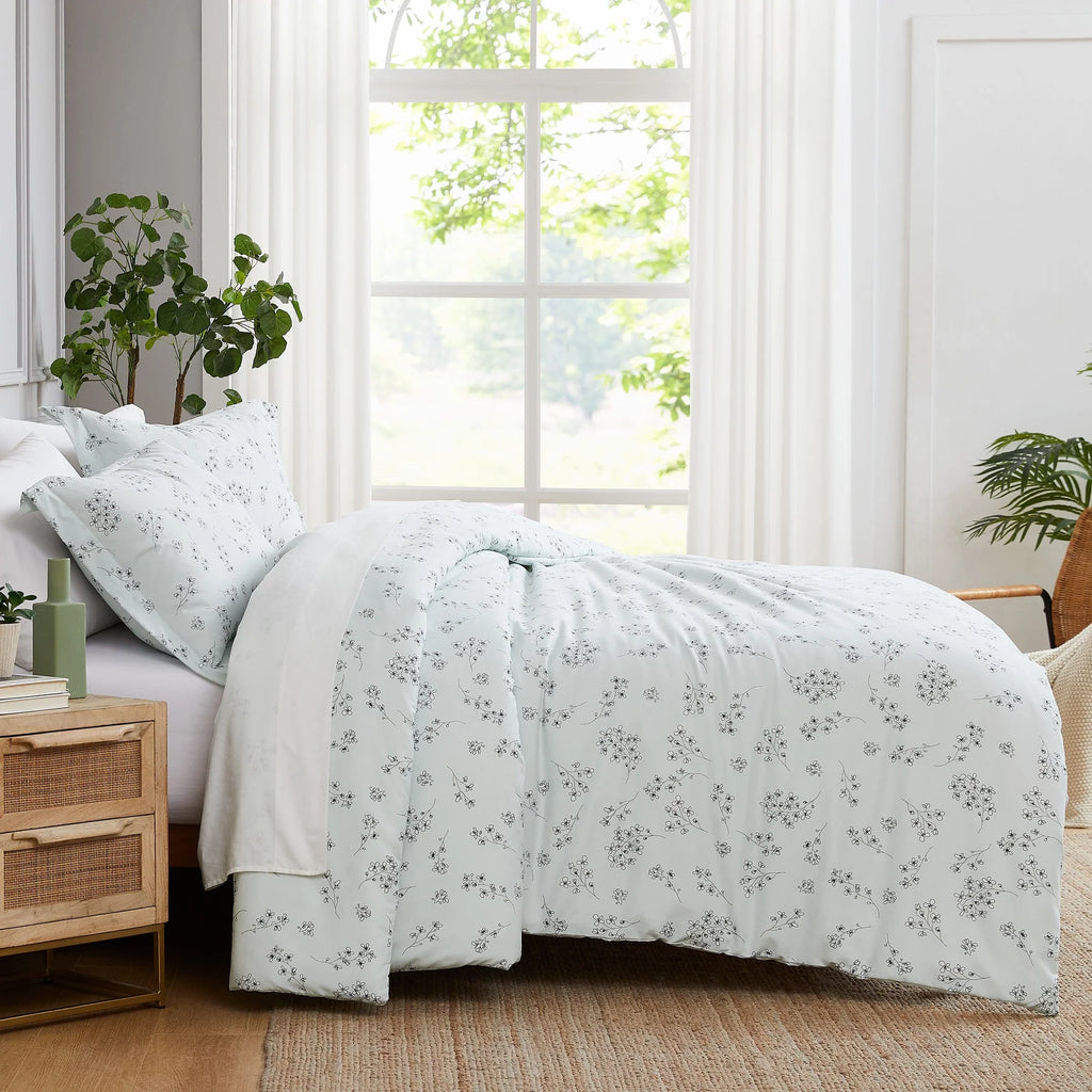 Sweet Pea Comforter Set, Blue